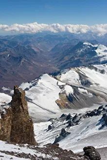 Drucke von Blick vom Aconcagua 6962 m höchster Gipfel Südamerikas im Nationalpark Provinz Aconcagua und Bergregion der Anden in Argentinien Südamerikanische Kunstdrucke: Blick von dem Aconcagua 6962 m