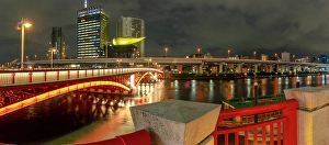 Honshu Island Landscapes Drucke: View of Azuma Bridge and Sumida River at night, Asakusa, Taito City, Tokyo, Honshu, Japan