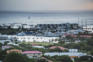 Central America Travel Images Drucke: View over the boat harbour of Sint Maarten, Sint Maarten, West Indies, Caribbean