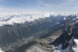 Mont Blanc View Drucke: View of Chamonix, Aiguille du Midi, Mont Blanc, Haute Savoie, French Alps, France, Europe