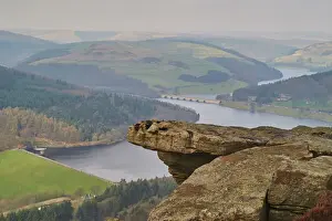 Derbyshire Drucke: Blick vom Hathersage Edge zur Ladybower See und zum Derbyshire Dales Nationalpark