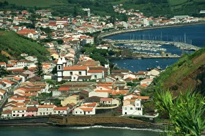 Portugal Drucke: Blick vom Monte de Guia von Horta auf die Inseln der Azoren in Portugal am Atlantik im Europa