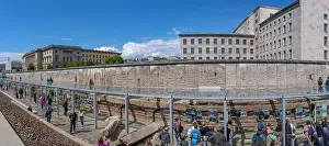 Berlin Germany Landmarks Drucke: View of Section of the Berlin Wall at the Topography of Terrors Museum