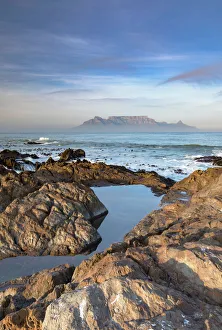 Kapstadt Drucke: Blick von Tafelberge über Bloubergstrand in Kapstadt im Westkap der Südafrika