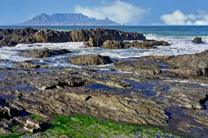 Table Mountain Landscape Photo Drucke: View of Table Mountain from Blue Mountain Beach, Cape Town, South Africa, Africa