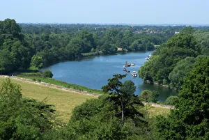 Surrey Drucke: Blick über den Fluss Themse von der Richmond-Hill in Richmond im County Surrey im Vereinigten Königreich
