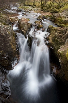 Tranquil Scottish Landscapes Drucke: Waterfall at Lower Falls, Glen Nevis, near Fort William, Highland, Scotland