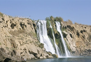 Mediterranean Nature Scene Drucke: Waterfalls