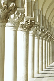 St Marks Square Architecture Drucke: White columns of the Ducale Palace