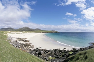 Scottish Travel Destinations Drucke: White shell sand on Cleabaigh Beach