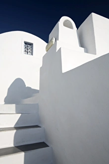 Santorini Architecture Drucke: Whitewashed buildings against blue sky, Imerovigli, Santorini, Cyclades, Greek Islands