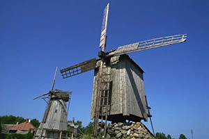 Drucke von Windmühlen aus England auf der Insel Saaremaa in Estland gehören zu den Baltischen Staaten und sind Teil Europas Estland Drucke: Windmühlen aus England auf der Insel Saaremaa in Estland gehören zu den Baltischen Staaten und sind Teil Europas