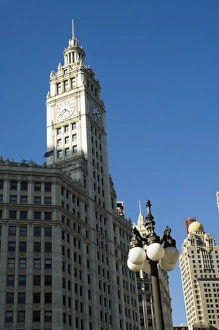 American Cityscape Images Drucke: Wrigley Building on left hand side