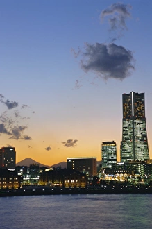 Yokohama Cityscape Drucke: Yokohama, Mt