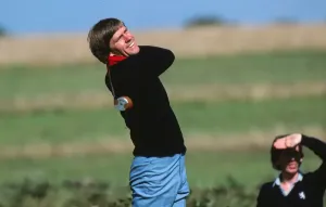 Drucke von Golf – 1981 Ryder Cup – Walton Heath Die Vereinigten Staaten von Amerika Bill Rogers. Die USA gewannen die Konkurrenz mit einer Punktzahl von 18,5 zu 9,5 Bilder Von Golf Drucke: Bill Rogers - 1981 Ryder Cup