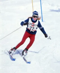 Alpine Skiing Images Drucke: Helen Carmichael