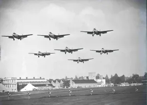 Aviation Nostalgia Photos Drucke: Flight, SUP00115