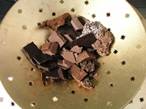 Commercial Use Images Drucke: Chocolate chunks from Aines Chocolates
