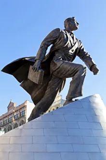 Malcolm X Drucke: Schatz des Adams Claytons Powells Jr Statue auf der Malcom-X-Boulevard in Harlem
