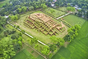 Luftaufnahme des Behular-Bashor-Ghors, eines berühmten und touristischen archäologischen Standorts in Bogrā