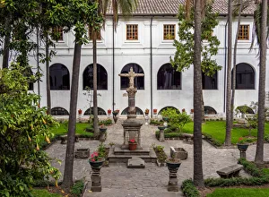 UNESCO World Heritage Site Ecuador Drucke: Backyard of Saint Francis Monastery, Quito, Pichincha Province, Ecuador