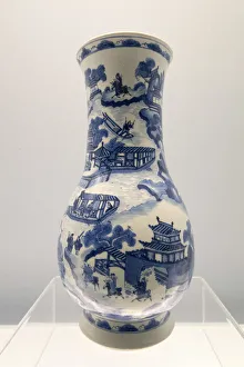 Blauer und weißer Vasen (Qing-Dynastie), Shanghai-Museum am Volksplatz in der Stadt Schanghai in China