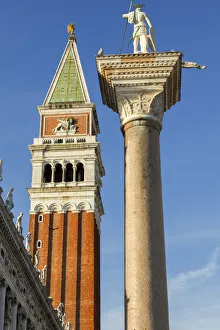 AWL Discover Images Drucke: Campanile, St. Marks Square, Column of St. Theodore, Venice, Veneto, Italy