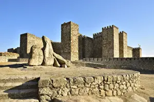 Das Schloss von Trujillo, das bis ins 9.-12. Jahrhundert zurückreicht, steht an der höchsten Stelle