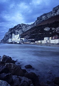 Mediterranean Coastline Photos Drucke: Catalan Bay