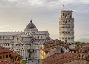 Drucke von Dome und Neuer Turm am Sonnenuntergang aus hoher Position in Pisa im Toskana Italien Verwandte Bilder Drucke: Dom und Neubau in der Sonne am Abend aus hoher Position in Pisa im Toskana Italien