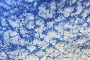 United Kingdom Nature Images Drucke: Cloud impression - United Kingdom, England, Cornwall, Saint Just, Porth Nanven