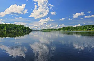 Water Reflections In Nature Drucke: Clouds reflected in the English River, Ear Falls, Ontario, Canada