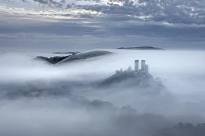 Korfeburg im Nebel, Dorset, England