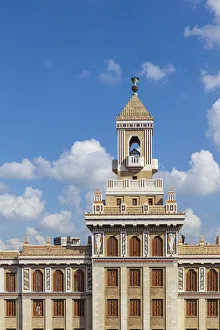 Havana Architecture Drucke: Cuba, Havana, Edificio Bacardi