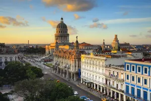 Kapitolium und Park Zentral in Havanna Kuba