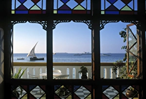 African Coastal Scenes Drucke: Dhow through window