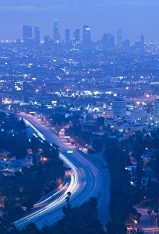 US Cities At Night Drucke: Dowtown LA & Rt