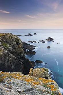 Great Britain Coastal Views Drucke: Dramatic coastal scenery at Lizard Point, Cornwall, England