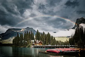 Kanadische Rocky Mountains Drucke: Emeraldsee im kanadischen Rocky Mountains