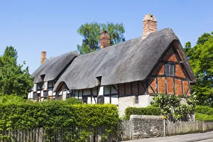 England, Warwickshire ist ein Teil der Region Cotswolds und befindet sich in der Nähe von Stratford-upon-Avon. In dieser Gegend liegt das berühmte Haus "Anne Hathaways Cottage