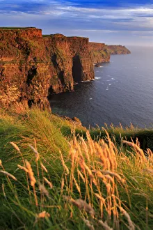 Cliffs Of Moher Drucke: Europa, Irland, Klippen von Moher am Sonnenuntergang