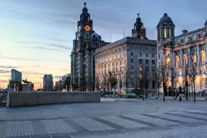Liverpool Drucke: Die drei Göttinnen am Pier Head in Liverpool, Großbritannien
