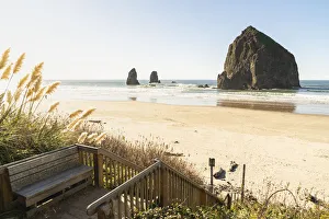 Cannon Beach Oregon Drucke: Haystack Rock and The Needles at Cannon Beach, Clatsop county, Oregon, USA