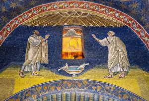 Innenansicht des Grabmals von GallienPlazidija in Ravenna, Emilia-Romagna, Italien
