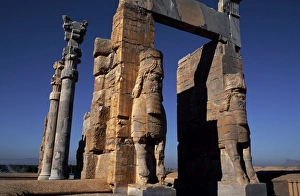 Drucke von Iran, Persepolis. Allgemeiner Überblick, Pforte von Xerxes, Takht-e Jamshid bei Shiraz. Einst deckte es eine Fläche über 600 Quadratmetern ab Verwandte Bilder Drucke: Iran, Persepolis