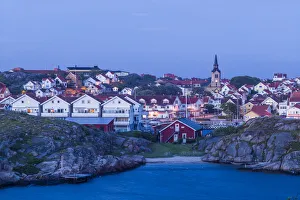 Scandinavian Townscape Drucke: June 2019