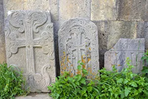 Armenian Monastery Architecture Drucke: Khachars at Tatev Monastery complex, Tatev, Syunik Province, Armenia
