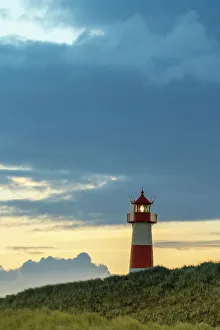 Schleswig Holstein Beaches Drucke: List-Ost lighthouse at dawn, Ellenbogen, Sylt, Nordfriesland, Schleswig-Holstein, Germany