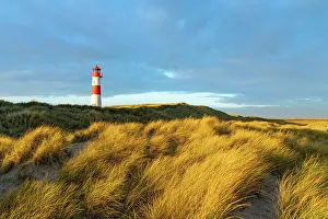 Schleswig Holstein Coastline Drucke: List-Ost lighthouse at sunrise