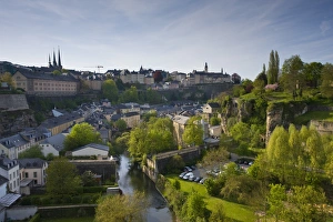 Drucke von Luxemburg, Luxemburgstadt, Die niedrige Fläche von Grund vom Boulevard des Generals Patton Luxemburg Drucke: Luxembourg